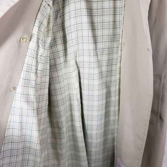 ❌SOLD❌London Fog Double-Breasted Trench coat - Picture 7 of 8